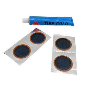 KIT PARCHES Y SOLUCION (4 PARCHES)